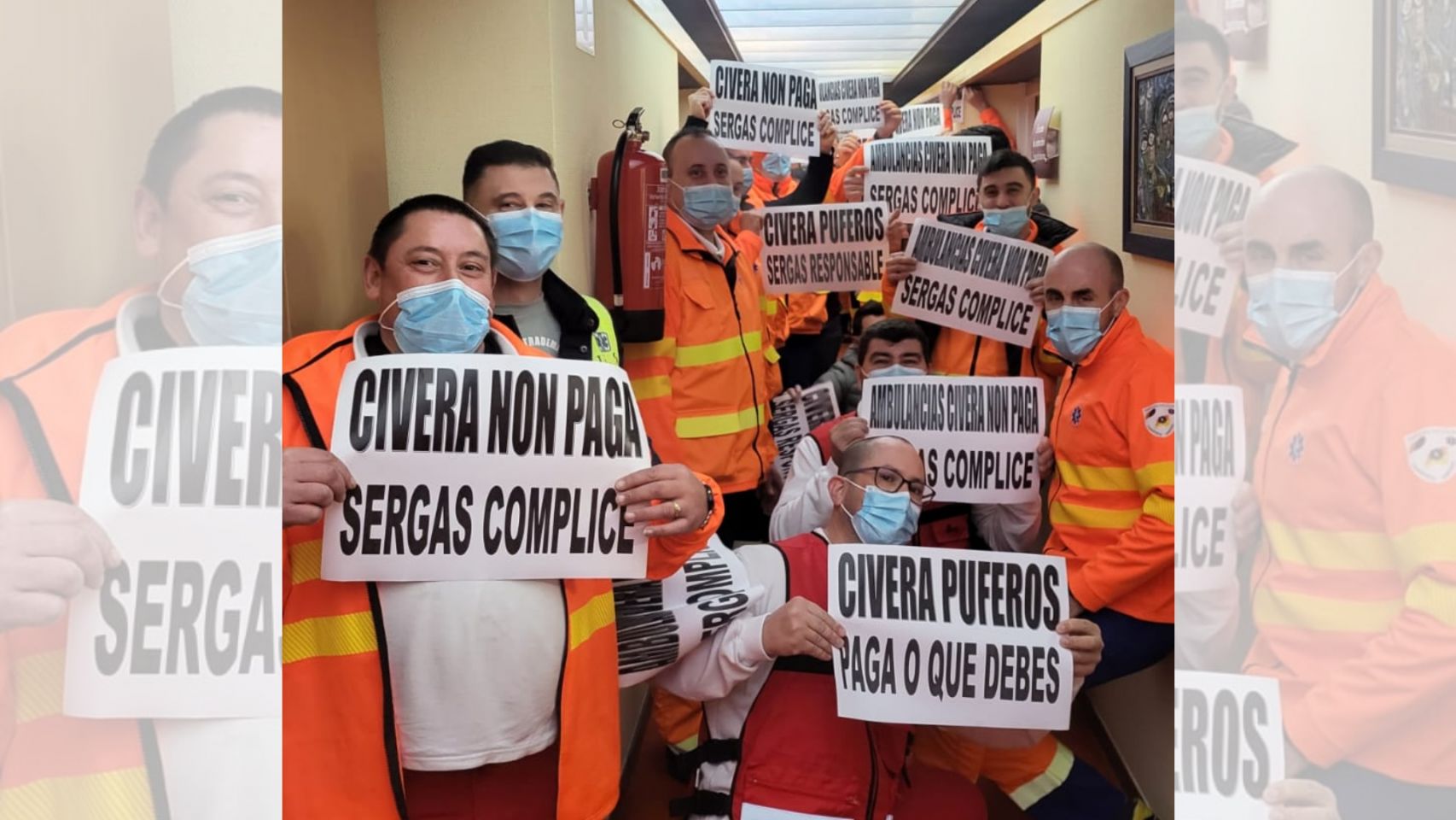 Concentración del personal de Ambulancias Civera en el Hospital Montecelo. 