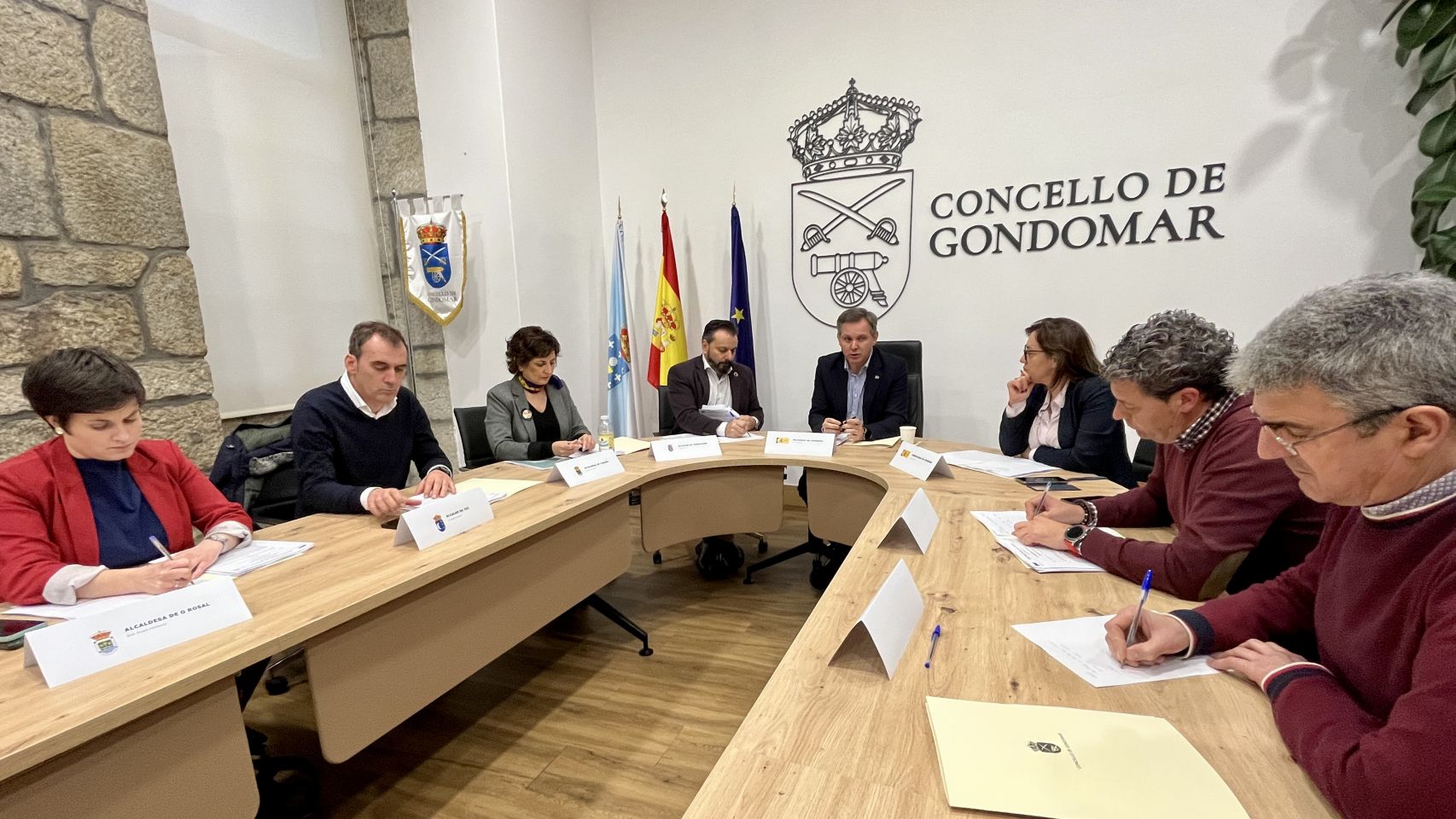 Reunión con los alcaldes del Val Miñor y Baixo Miño.