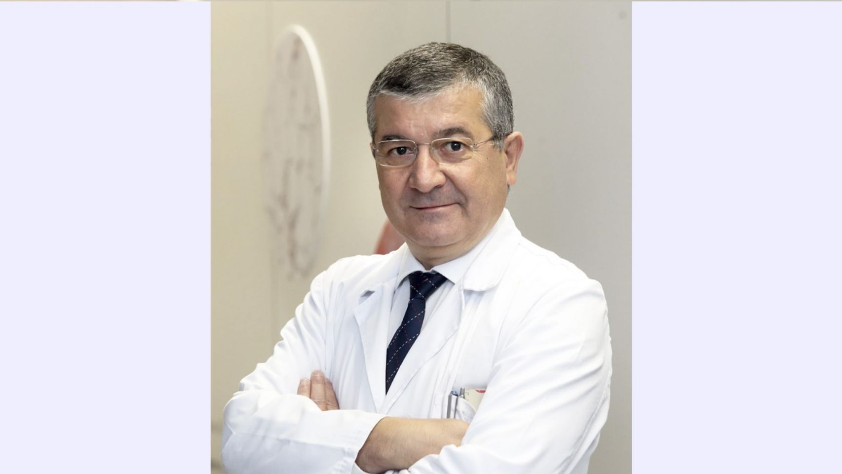 Doctor Rafael López, jefe de servicio de oncología en el CHUS de Santiago