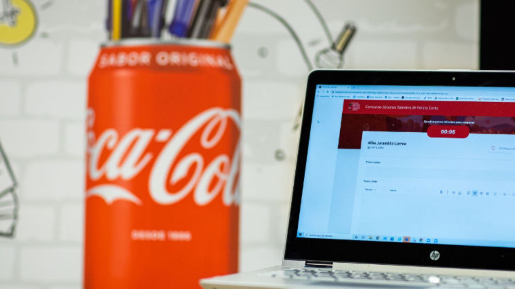 Nueva edición de "aulas digitales" de Coca-Cola.