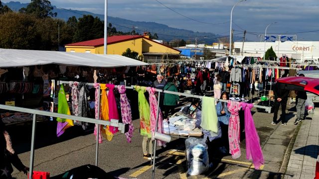 Mercado ambulante en O Porriño (Pontevedra).