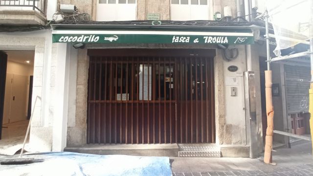 El local de A Troula, conocido como Cocodrilo, en la calle Barrera de A Coruña.