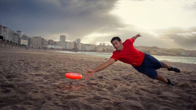 Un deportista de Ultimate Frisbee