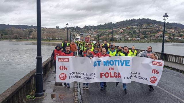 Los trabajadores llegaron a Cabanas y  finalizaron la marcha en Pontedeume