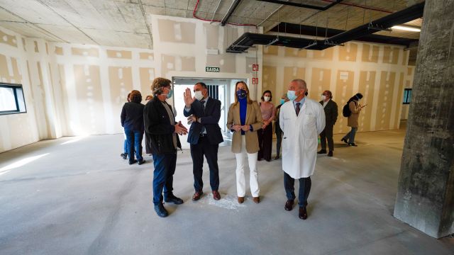Visita de Julio García Comesaña a las obras de la nueva unidad de hospitalización psiquiátrica infanto-juvenil de Vigo. 
