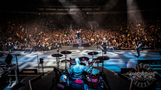 Concierto de Guns N' Roses de su gira de 2023.