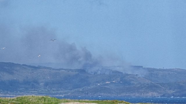 Incendio de Brión visto desde A Coruña 