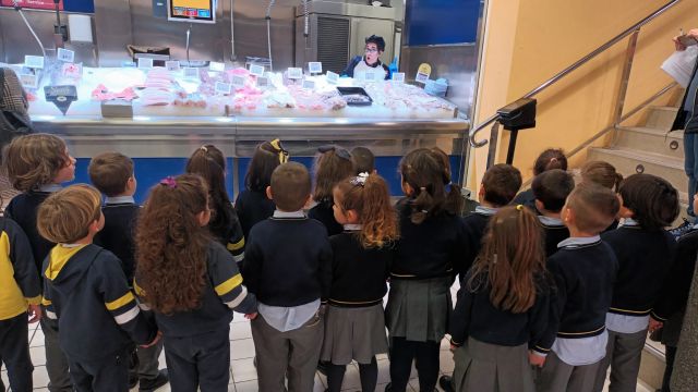 Una de las visitas de alumnos de Vigo dentro del programa Alimentes de Gadis.