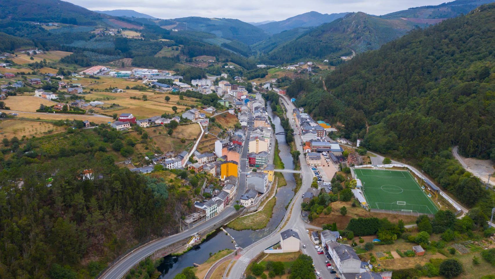 Vista aérea de A Pontenova (Lugo).
