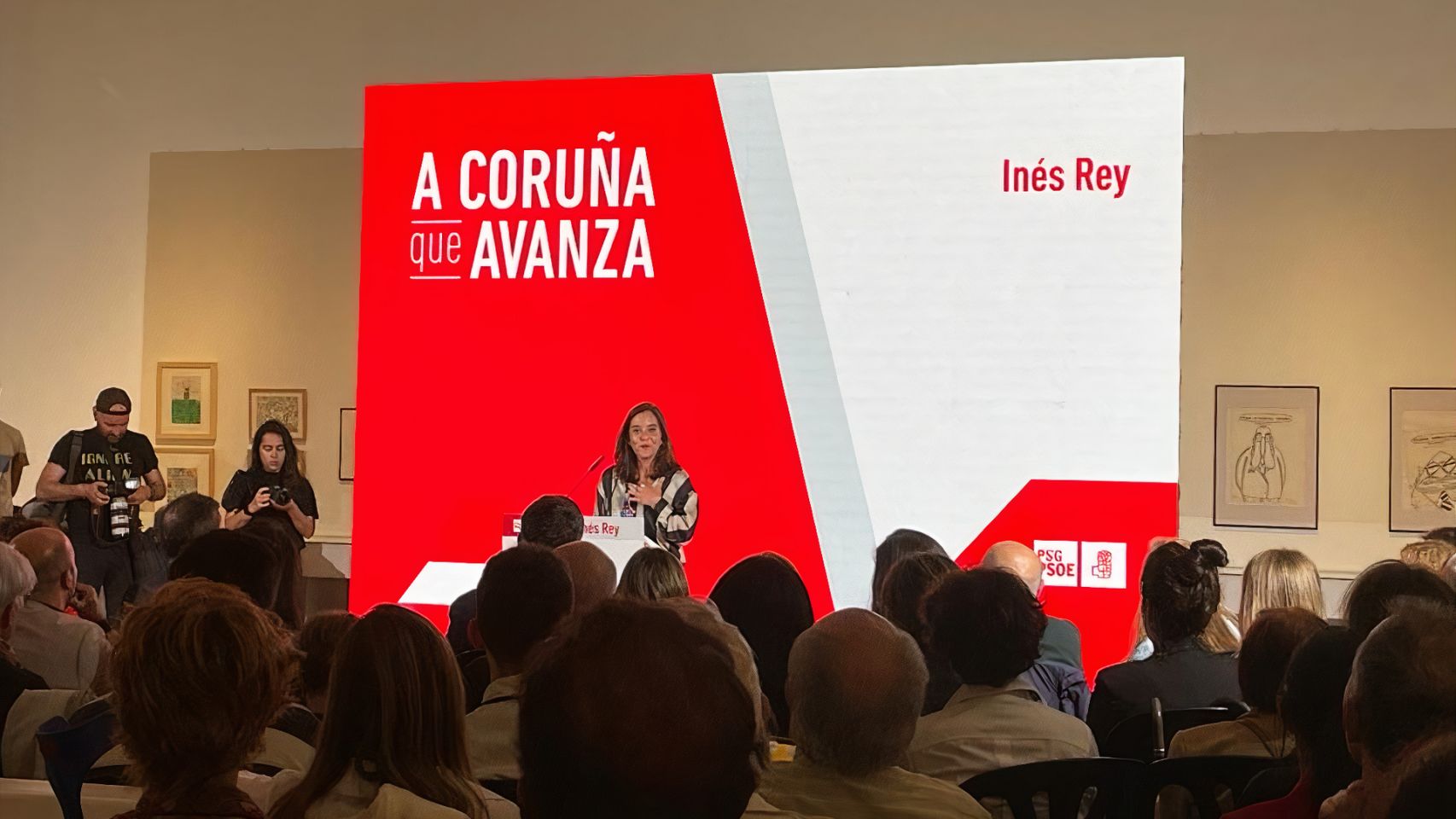 Inés Rey, durante la presentación de su candidatura en la Fundación Luis Seoane.