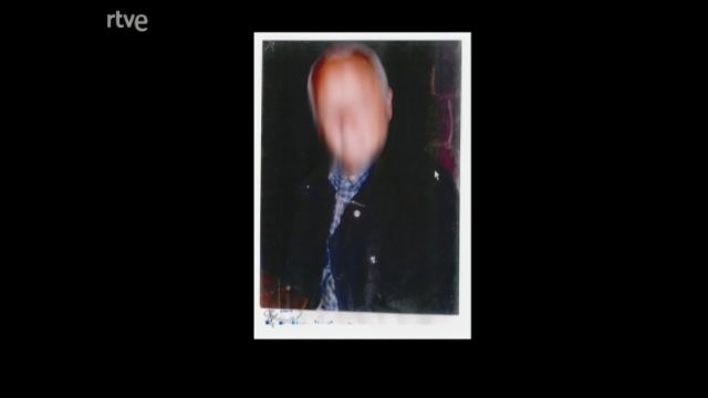 Imagen pixelada del hombre que la Policía ha identificado como propietario del boleto de la Primitiva de A Coruña.