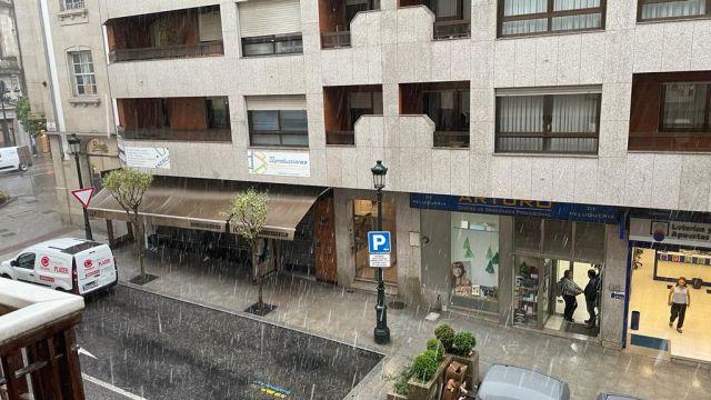 Imagen tomada esta misma tarde en el centro de Vigo. 