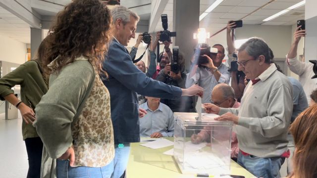Alfonso Rueda ha votado en Pontevedra. 