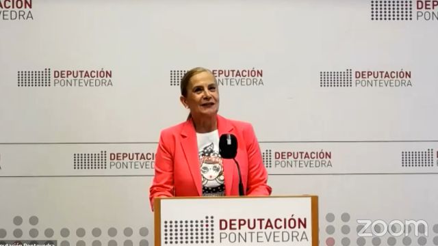 Carmela Silva en su última rueda de prensa como presidenta de la Diputación de Pontevedra. 