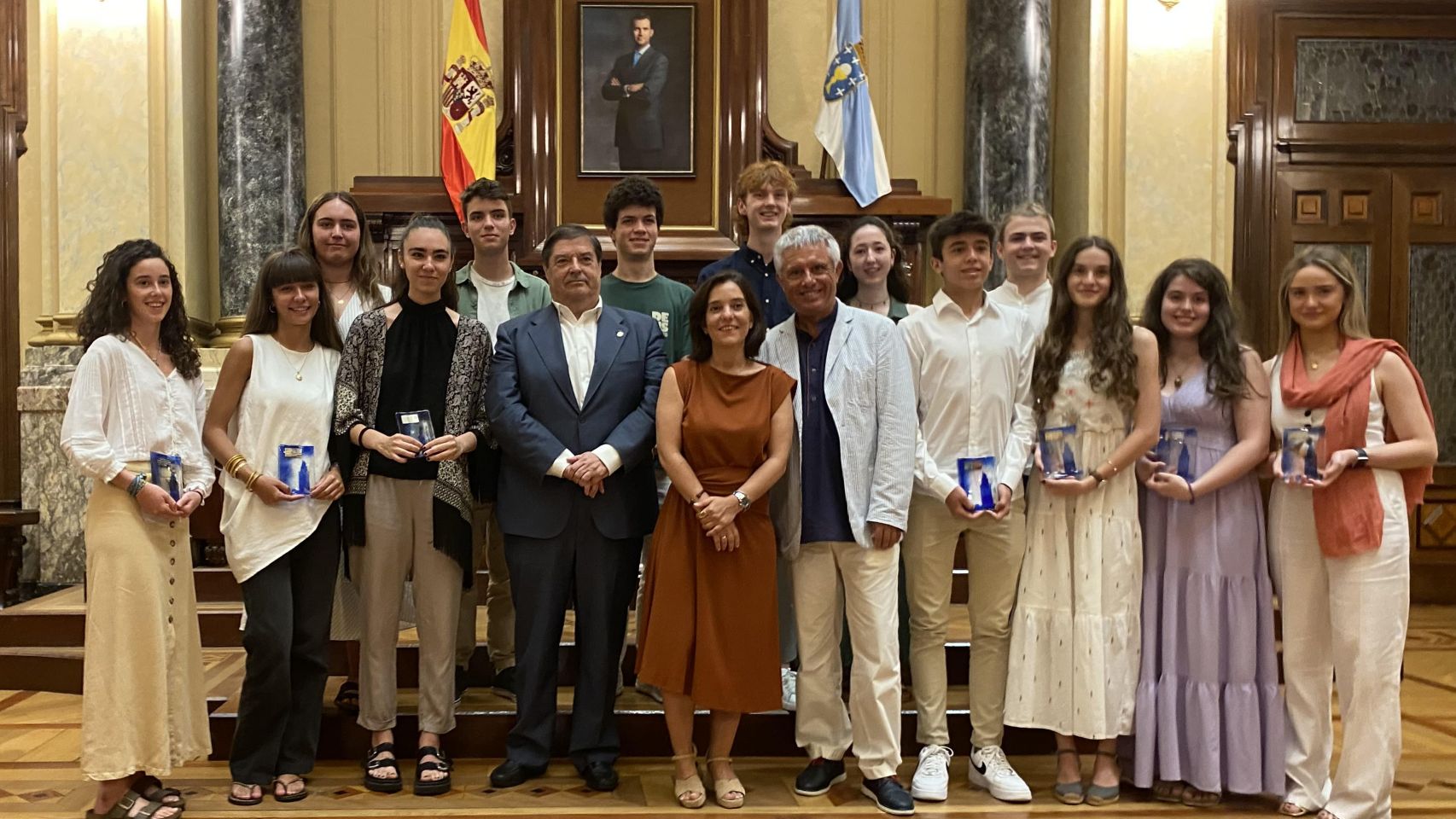 Los mejores expedientes de A Coruña reciben un premio en el Ayuntamiento