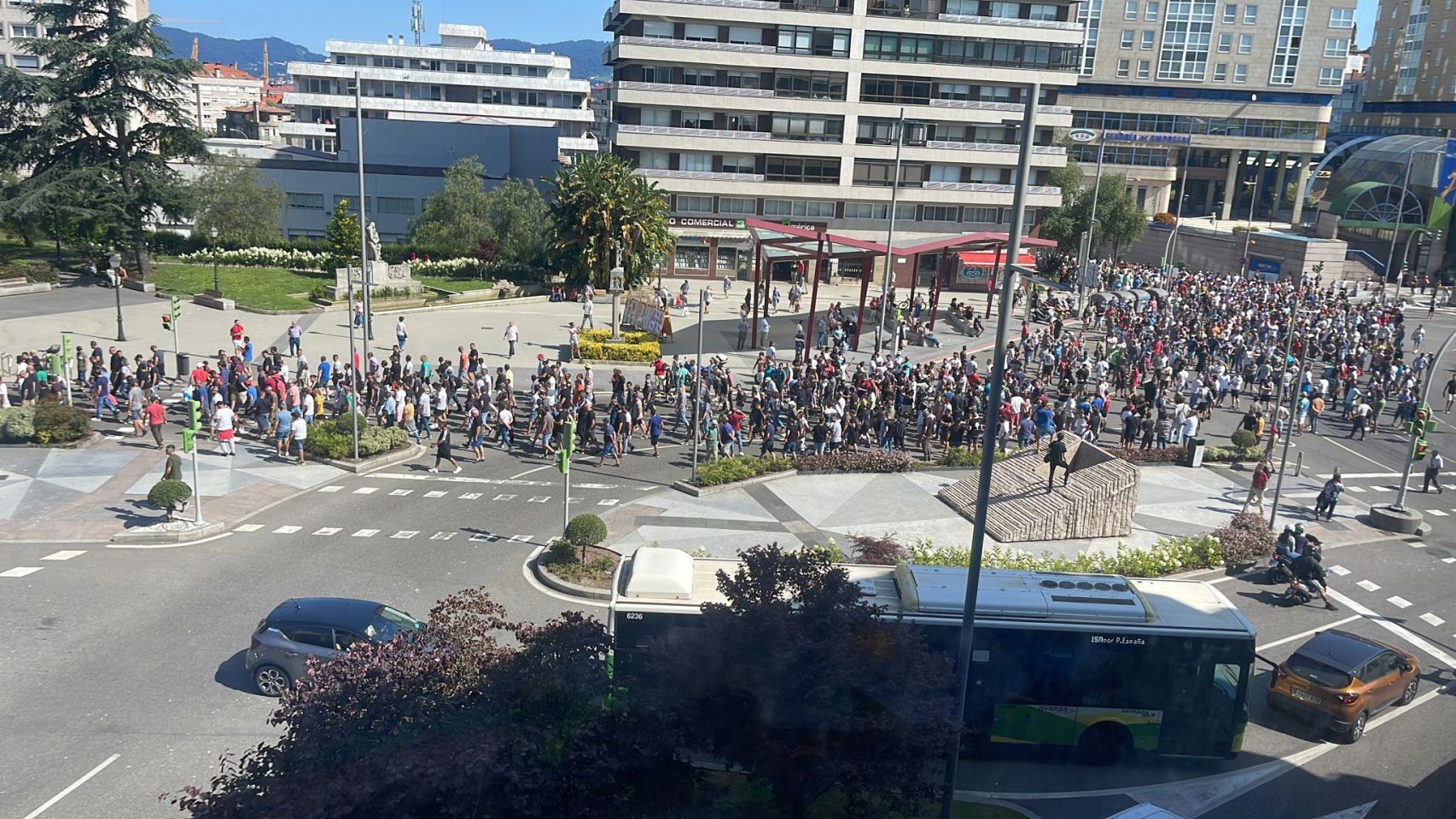 Manifestantes del sector del metal en Vigo la sexta jornada de huelga.