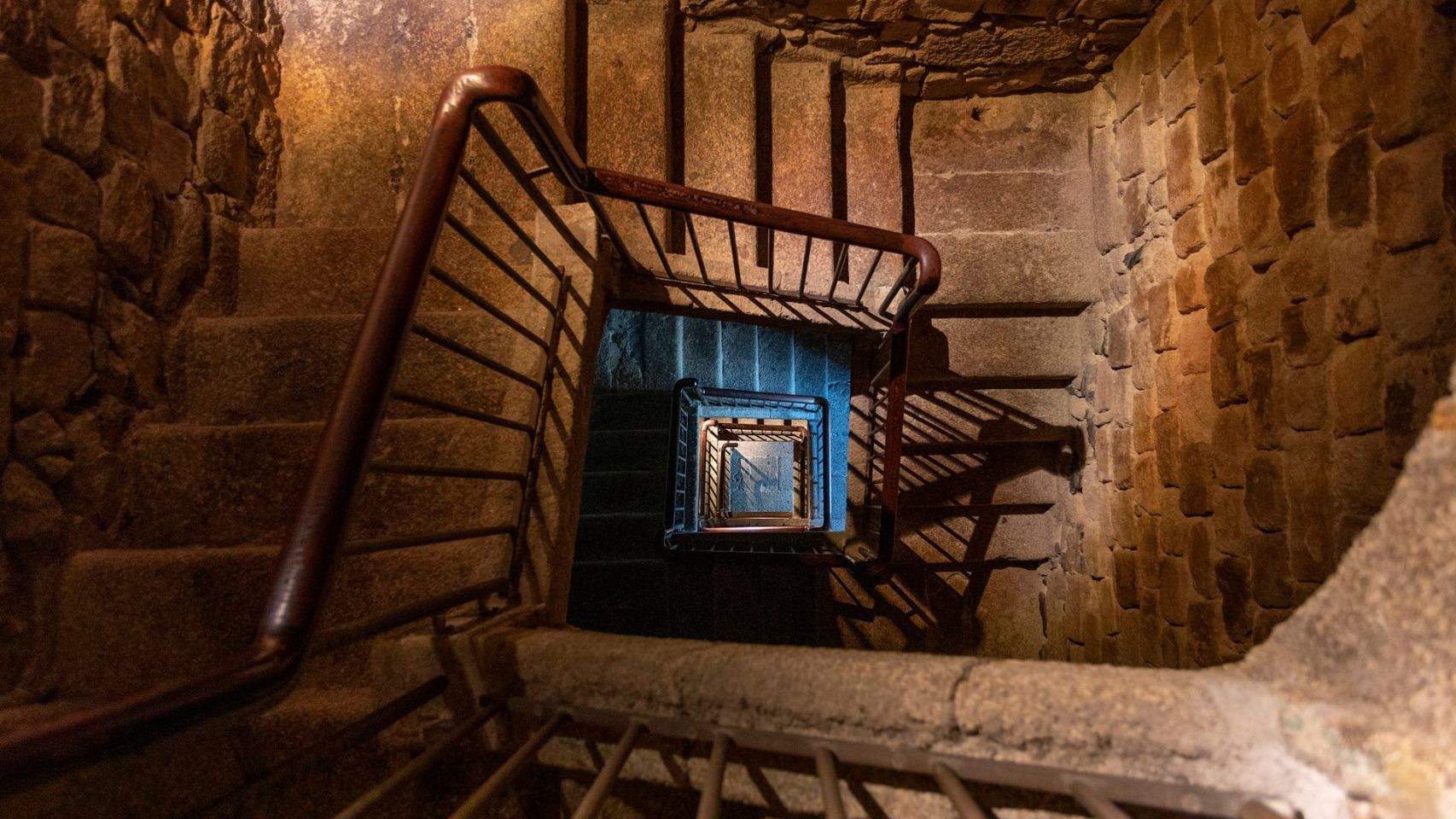 Escaleras de la Torre de Hércules