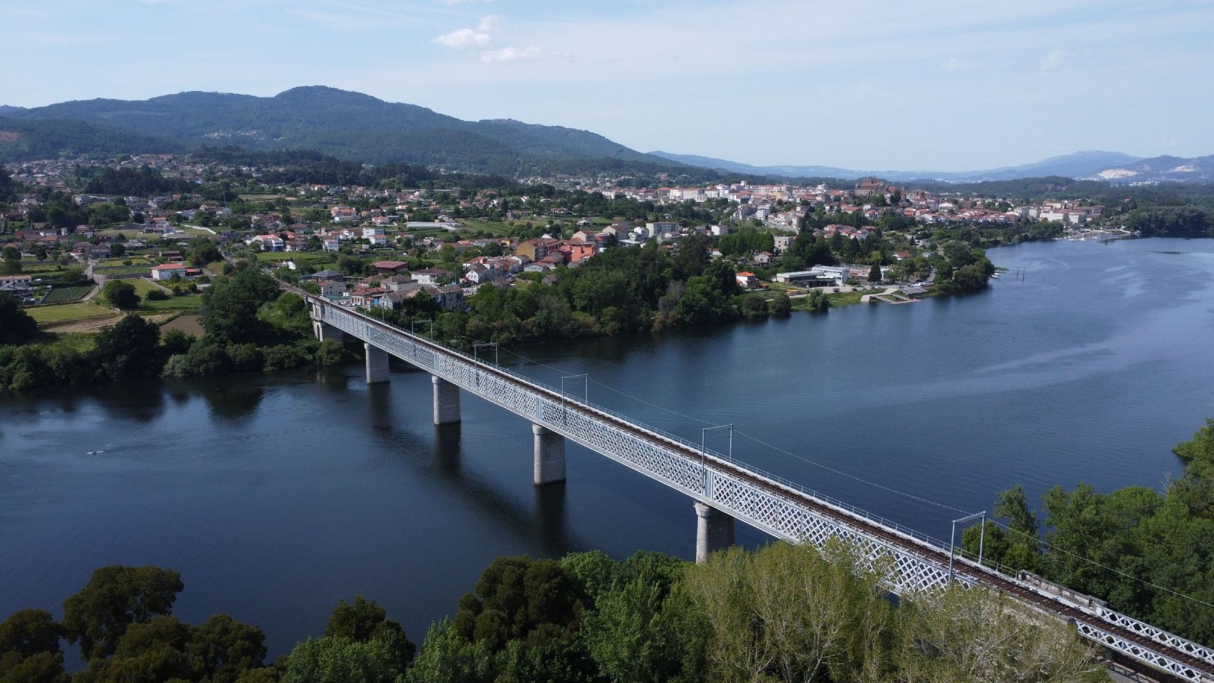 Puente Internacional que une Tui con Valença.
