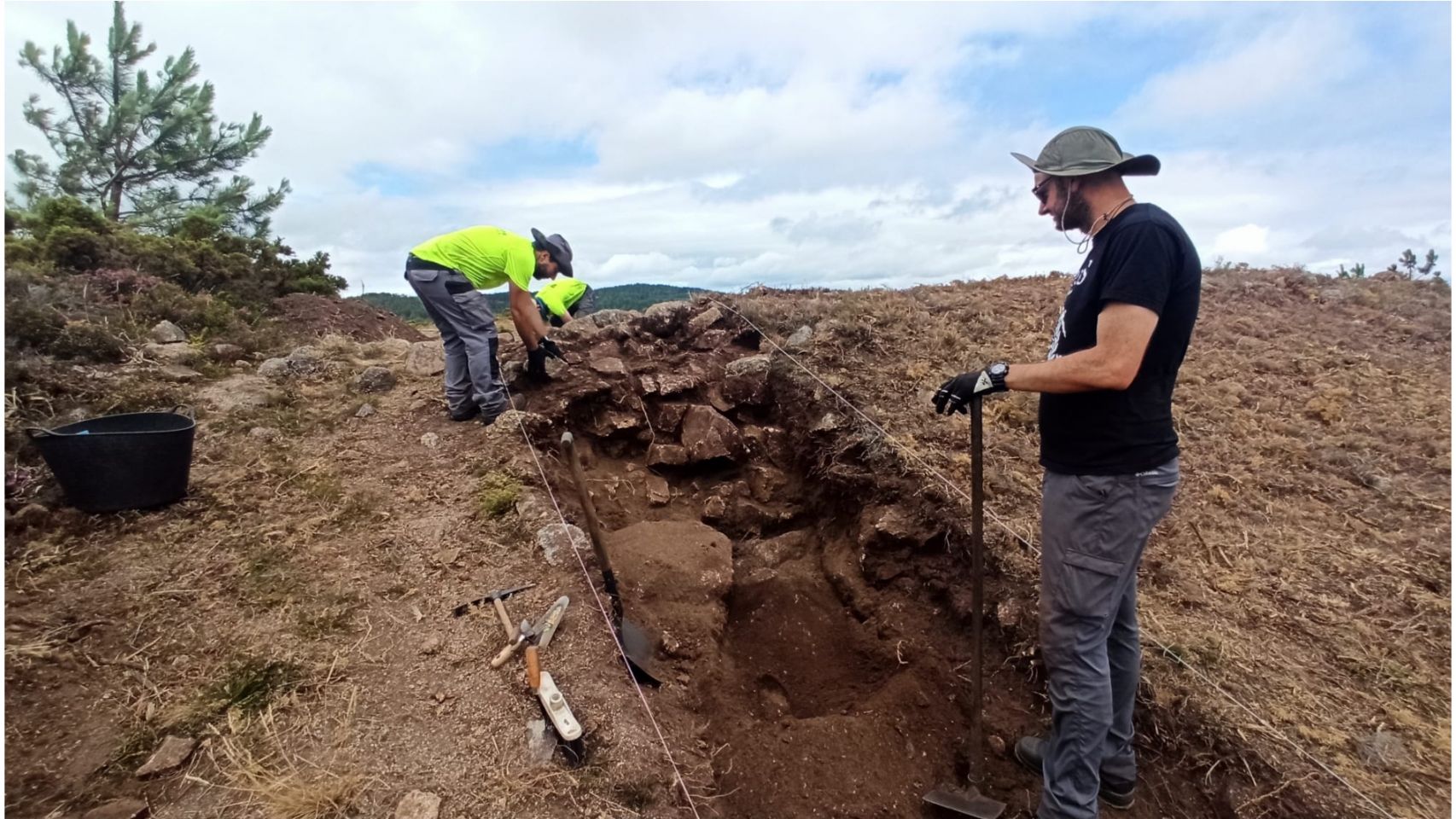 Excavación en el castro de Santa Baia