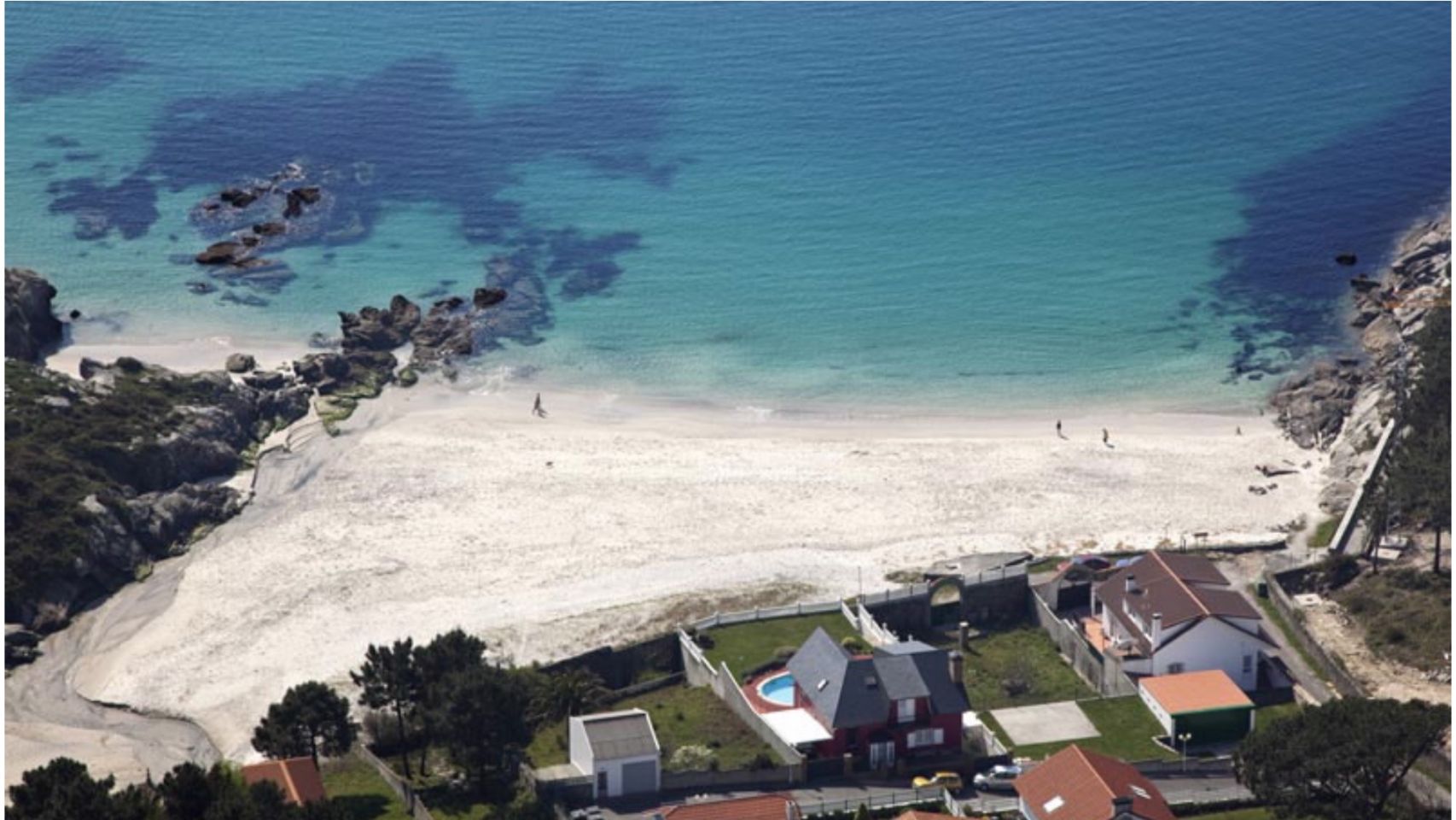 Muere una mujer en una playa de Ponteceso (A Coruña) tras ser rescatada