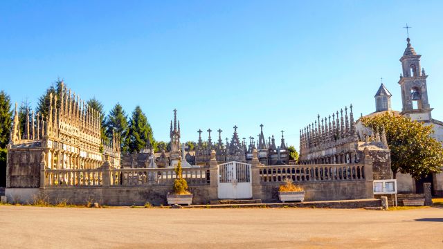 El cementerio gótico en Vilalba, Lugo.