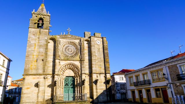 Iglesia de San Martín de Noia.