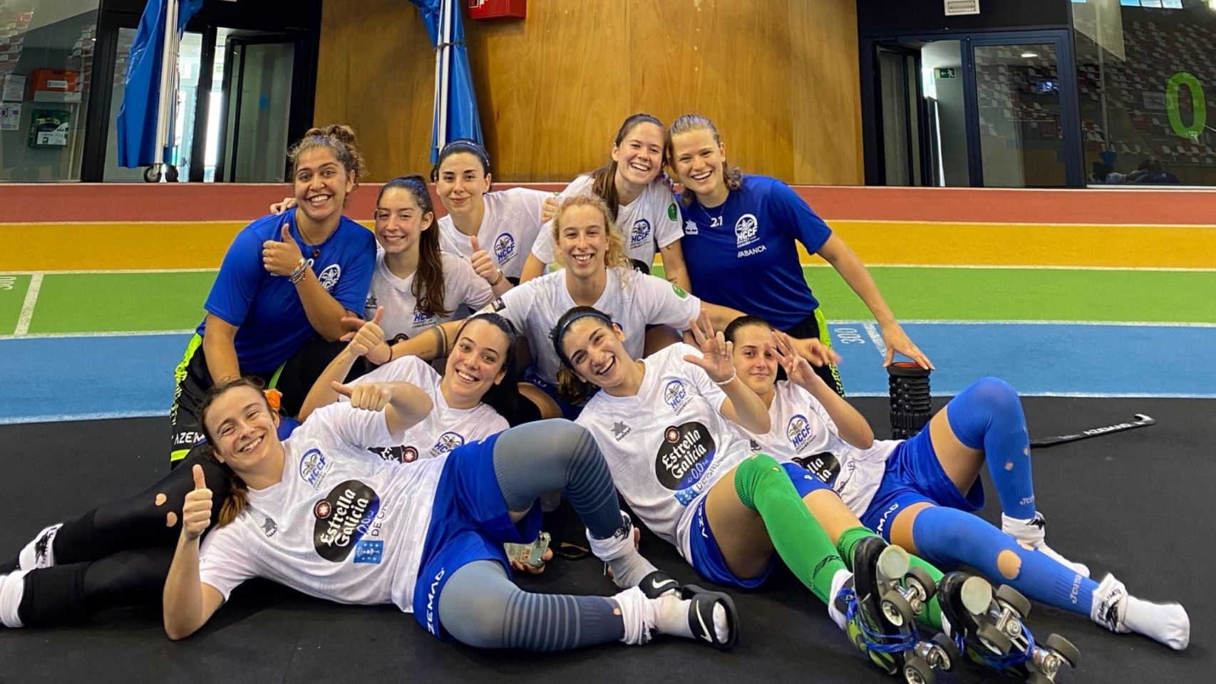 Jugadoras del Hockey Club Coruña Femenino tras un partido