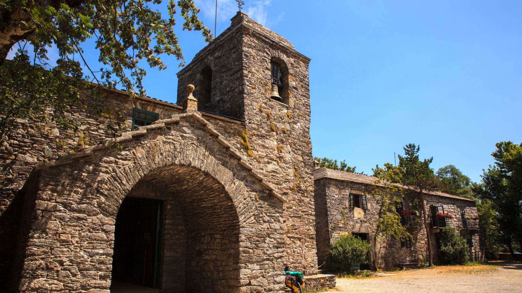 Iglesia de Santa María la Real de O Cebreiro.