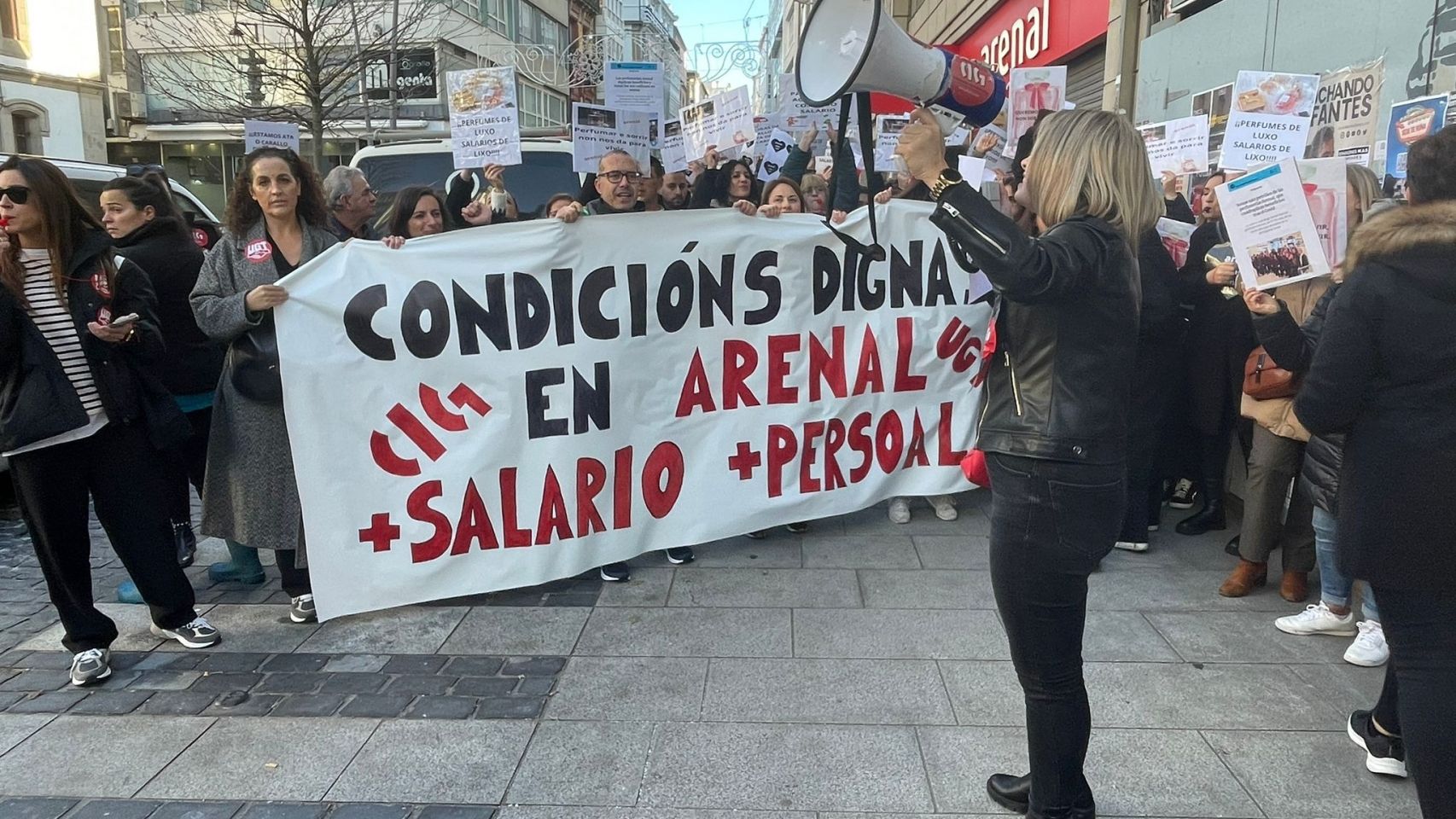 Protesta en A Coruña de las trabajadoras de Arenal en una foto de archivo.