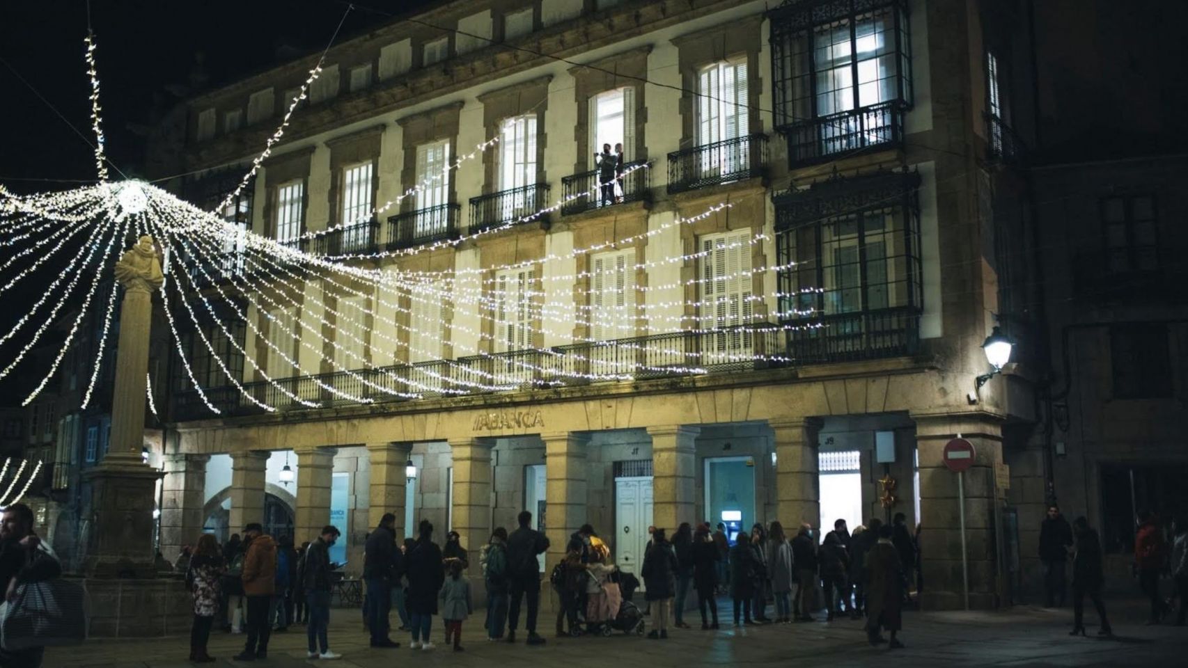 Iluminación navideña en Santiago.