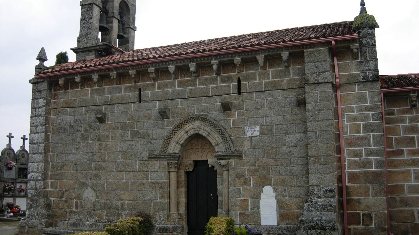 Iglesia de Santa María de Feá (Jose Antonio Gil Martínez. FREECAT de Vigo - Flickr)