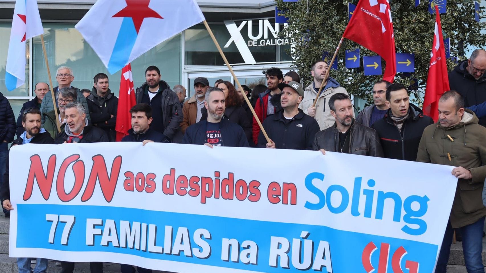 Concentración de trabajadores de la auxiliar del naval Soling Instalaciones, ante la delegación de la Xunta en Vigo, el pasado 12 de febrero de 2024.