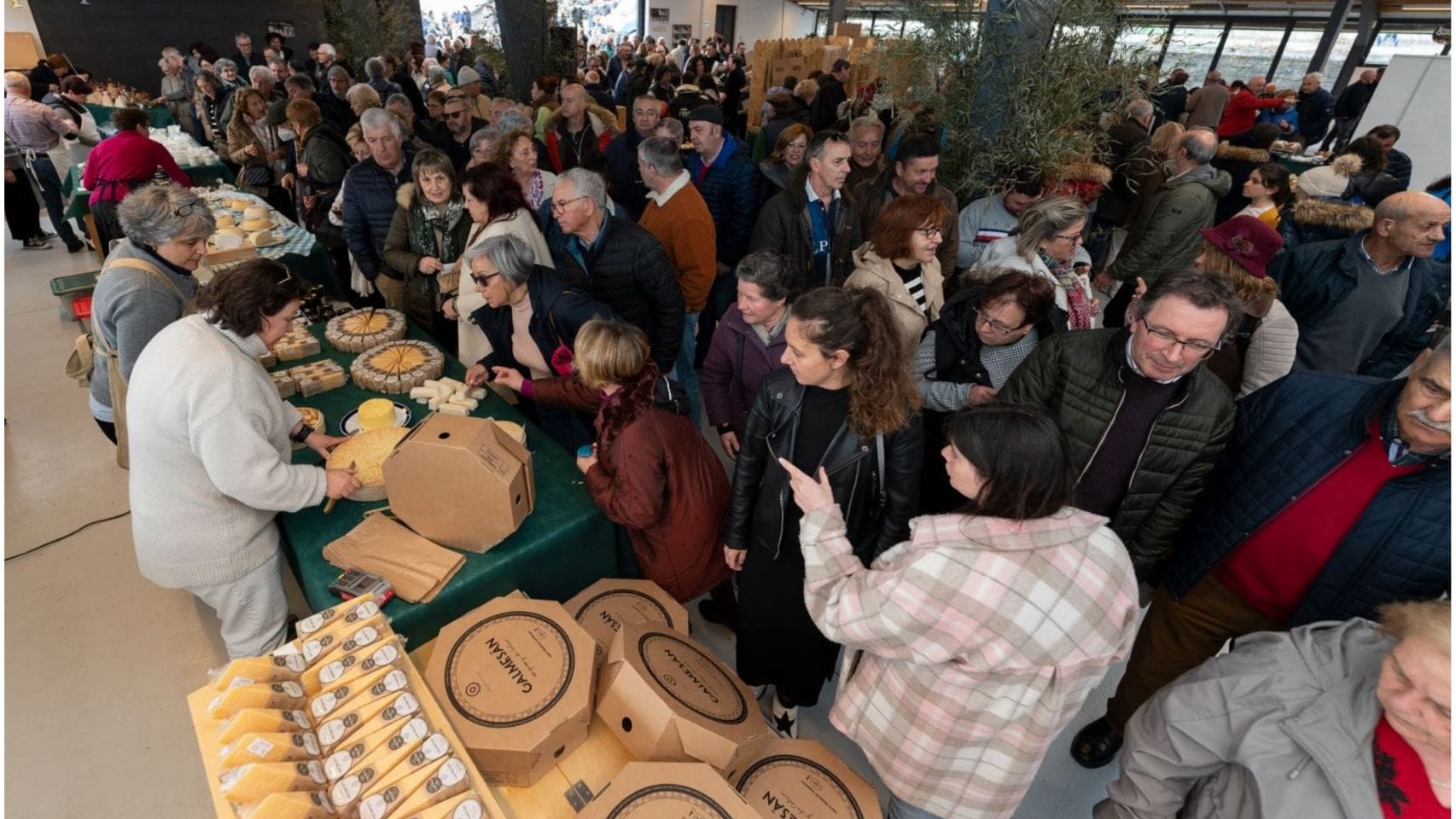 Moeche celebra cada mes ferias locales dedicadas al queso 