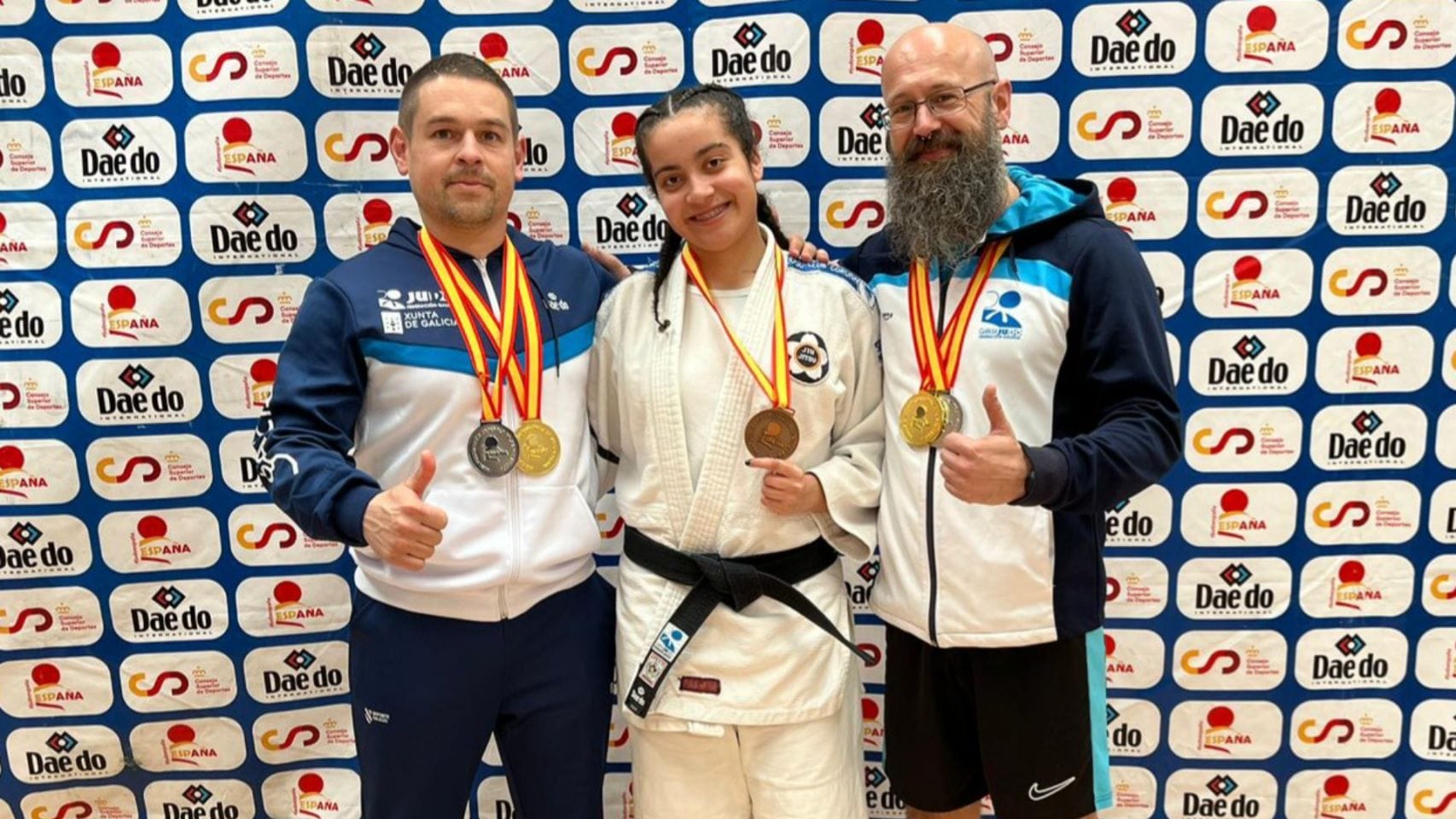 Alex Álvarez, David Pardavila y Andrea Castro se proclamaron campeones y subcampeones de España en Jiu Jitsu.
