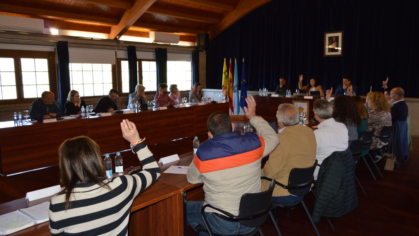 Pleno municipal en Mos (Pontevedra).