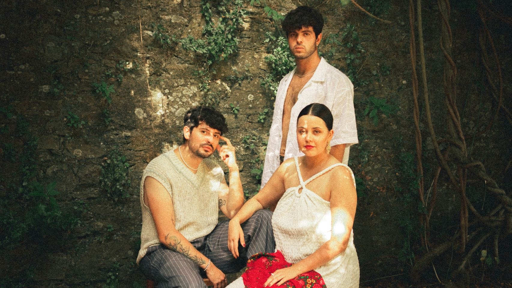 trío musical Alana, formado por Eloy Vidal, Antía Vázquez y Pablo Castro