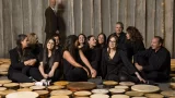 Concierto de Xabier Díaz y Adufeiras de Salitre en Santiago de Compostela